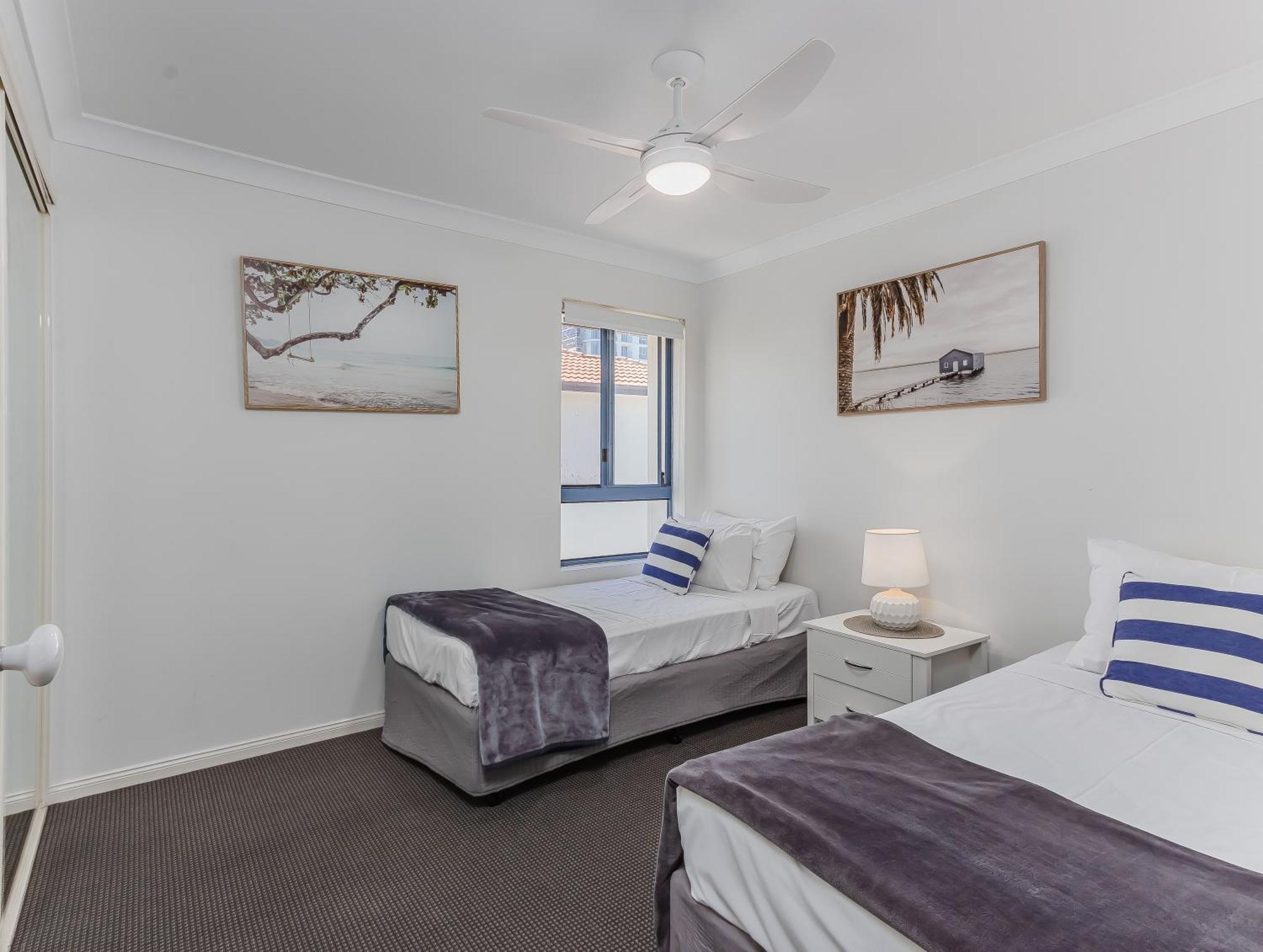 Bella Mare Coolangatta Beachside Apartments โกลด์โคสต์ ภายนอก รูปภาพ