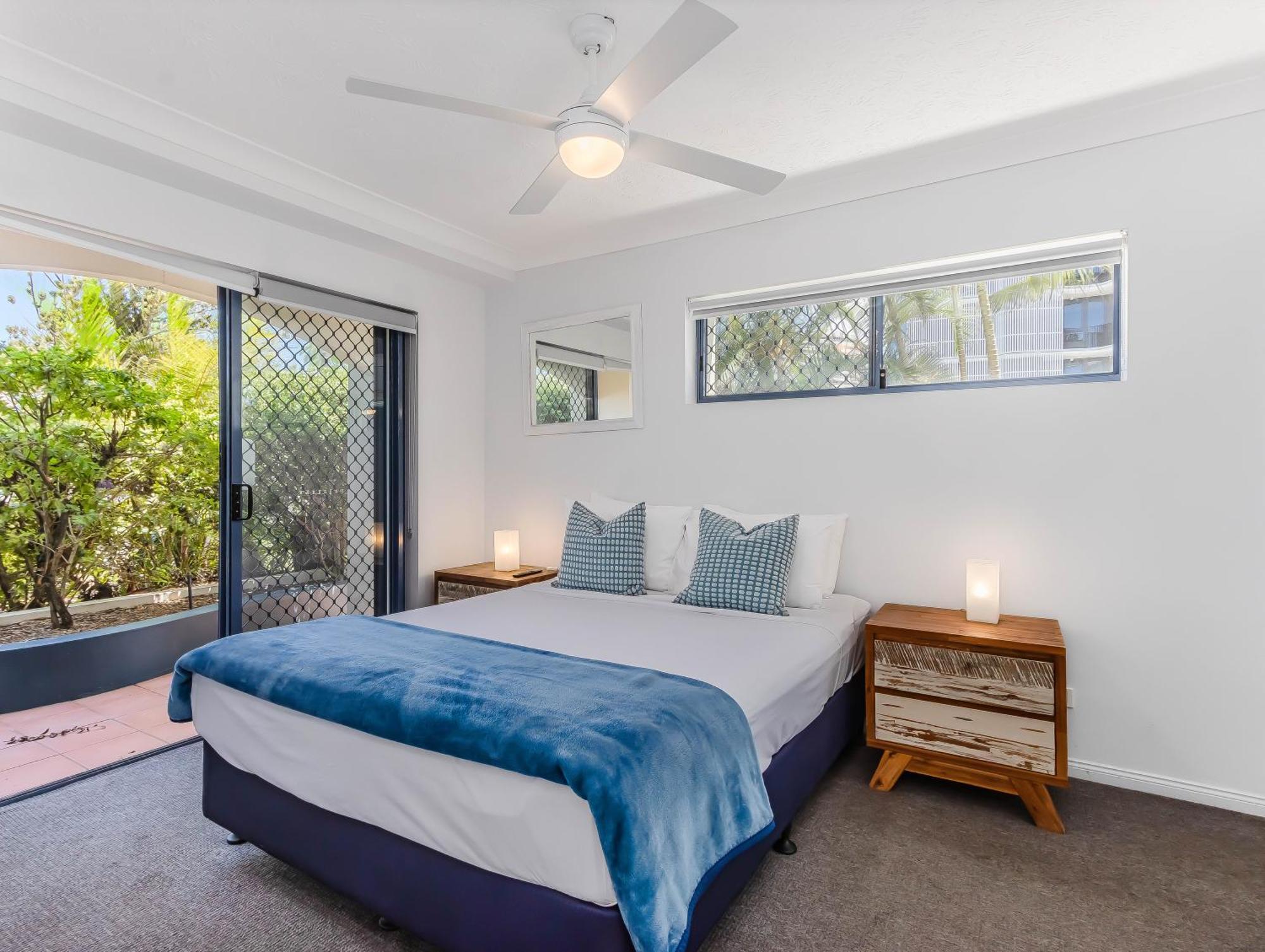 Bella Mare Coolangatta Beachside Apartments โกลด์โคสต์ ภายนอก รูปภาพ