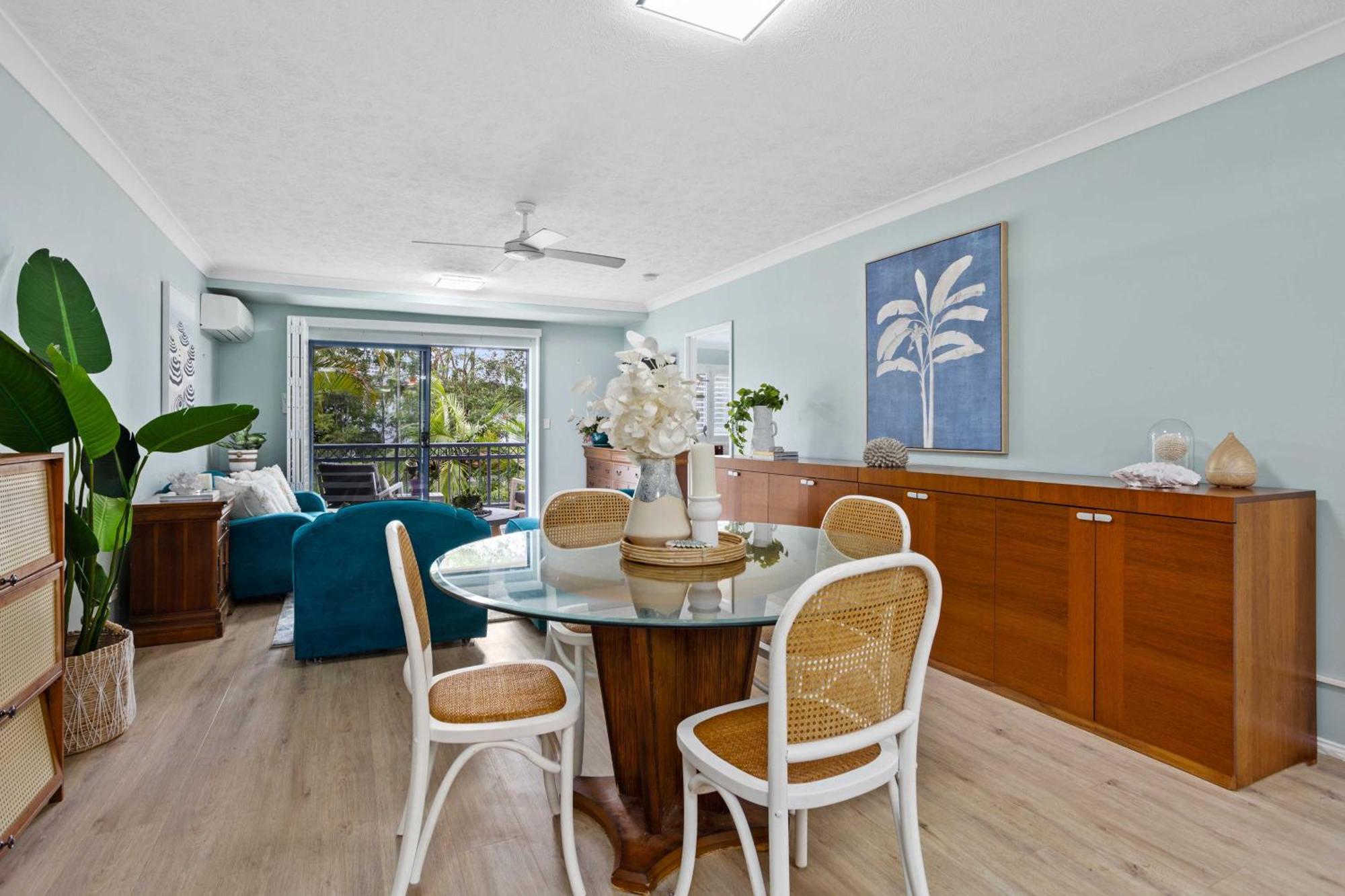 Bella Mare Coolangatta Beachside Apartments โกลด์โคสต์ ภายนอก รูปภาพ