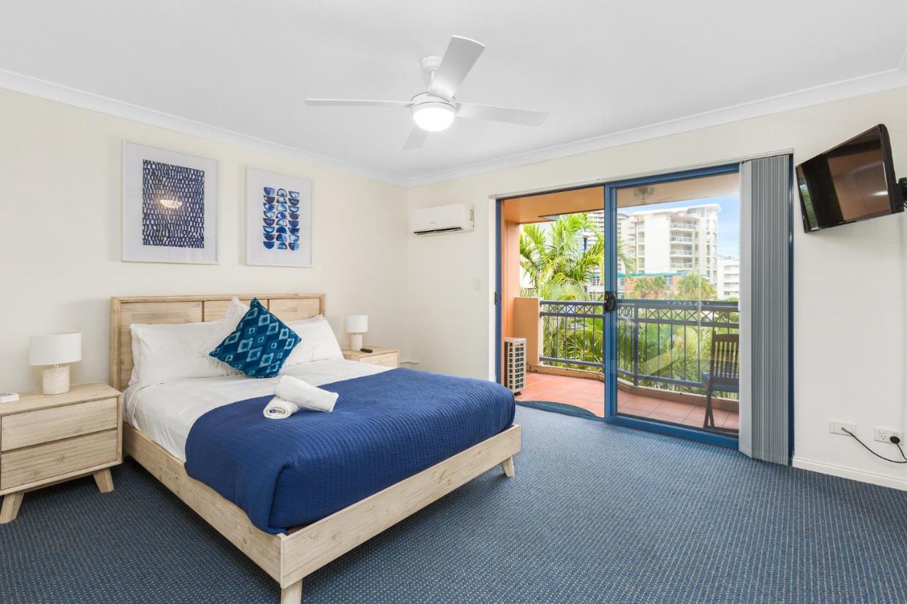 Bella Mare Coolangatta Beachside Apartments โกลด์โคสต์ ภายนอก รูปภาพ